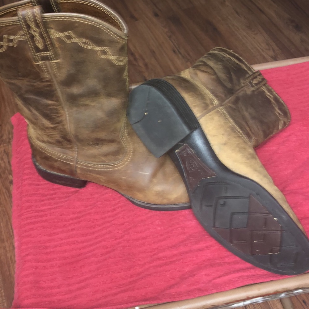 COPY - Women’s Ariat boots